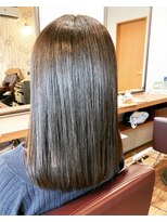 ハチニイニ(822)&nbsp;極上ツヤ髪ストレート