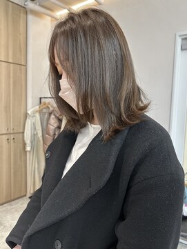 ウェイズトウキョウ 新宿店(Ways TOKYO) まろみベージュ レイヤーカット ミディアムヘア 外ハネボブ