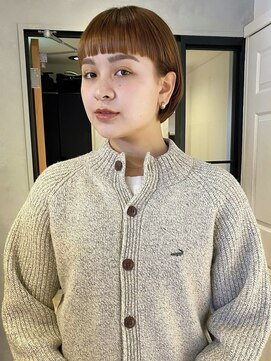 レス 伏見(LESS) ショートボブ×オン眉