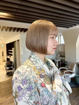 レイバイキングダム(Ley by KINGDOM) 20代30代40代50代ミルクティーベージュぱっつんボブ刈り上げボブ