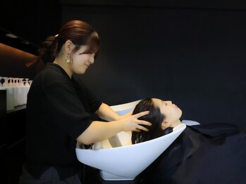 ヘアーアクシス(HAIR AXCIS)の写真/厳選された極上成分で叶える、思わず触れたくなる艶髪の魔法