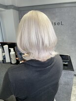 ミミー(mimiiy)&nbsp;梅田ホワイトカラー/ハイトーンカラー/中崎町美容室