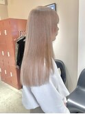 ベージュ