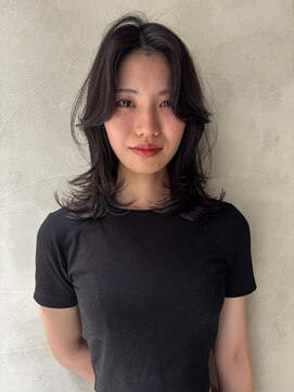 ニーィ バイ カータ(Niii by CARTA) 【anna style】ミディアムレイヤー