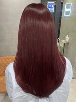 シャルムバイケンジ(Charm.by KENJE)&nbsp;赤髪/艶髪/髪質改善/ブリーチなし/韓国レイヤー/オージュア