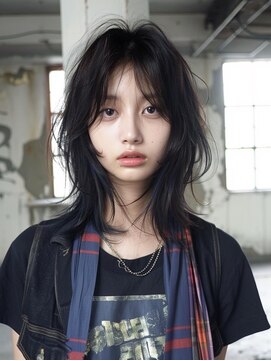 ノラ シブヤ(NORA) ★黒髪レイヤーハッシュカットシャギーレイヤーウルフカット