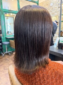 ヘアーラウンジ アンフィ 井土ヶ谷(Hair Lounge Anphi) 借りっぱなしボブ