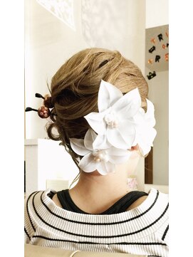 ムーンロータス(Moon Lotus) 成人式アップ