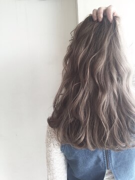 レイラバイアフロート 吉祥寺(Lila by afloat) 【アフロート/小笠原剛】透明感とろみミルクティーカラー