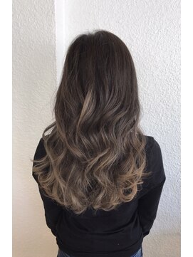 クルール バイ マーブル(COULEUR by Marble) 外国人風   アッシュグレージュグラデーション