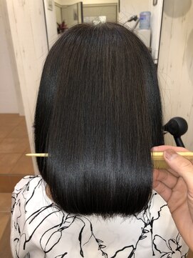 アコンプリッシュ 代官山 恵比寿(accomplish) プラチナミネコラ