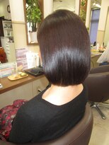 コアフィールフィス(COIFFURE fils)&nbsp;【見附・今町】インナー刈り上げミディアムボブ