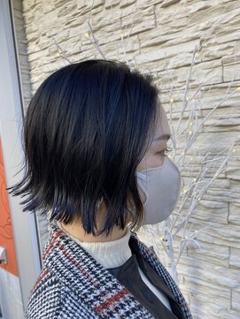 ハール ヘア スタジオ(haar HAIR STUDIO) 切りっぱなしボブ　ミニボブ　インナーカラー