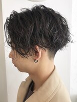 ラヴィズムバイフィフス(LUVISM by fifth) センターパートツイストスパイラルパーマメンズマッシュパーマ