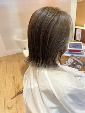 クララ サカエ(CLALA Sakae LA.DONNA group) ハイライトブラウンカラー