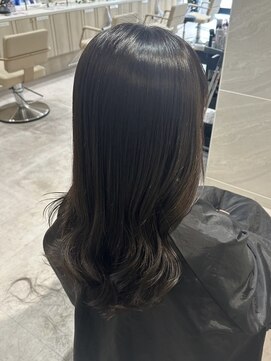 ミズチャーム(Ms.CHARM) デザインカラーレイヤーカットウェットヘアくびれレイヤー