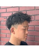 ランディ(RANDY)&nbsp;メンズアップバング ツイストパーマ 大人ショート 【RANDY】