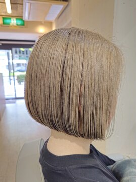 ネスト(Nest) ミニボブ×アンブレラカラー