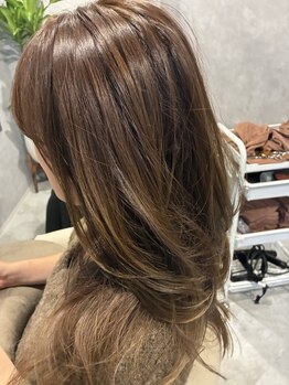 トリプルワン(111)の写真/髪のお悩みにとことん向き合ったカウンセリング◎艶髪を目指す方に最適な施術をご提案♪
