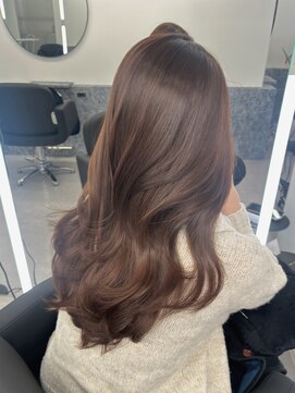 アルドーレフィエロ シンサイバシ(Ardore fiero shinsaibashi) ベージュカラー☆ミディアムレイヤー【小山田繭】20代30代40代