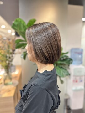 アローム(alom) 白髪ぼかしハイライトカラー