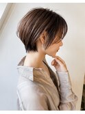 大人可愛い小顔ショートボブ/レイヤーカット透明感