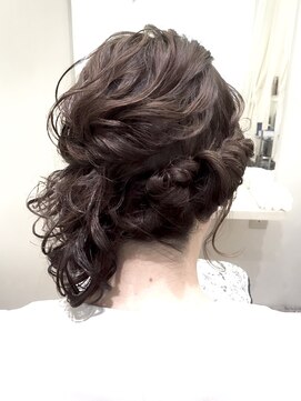 ロイヤルヘアー(ROYAL HAIR) サイドアップアレンジ