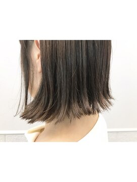 アトリエ タキ(atelier.taki) 外ハネボブ/ヌーディーベージュ