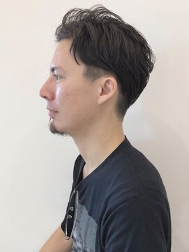 デラメア 本店(delamair) ２ブロック×刈り上げ×かき上げヘア[市川有理]