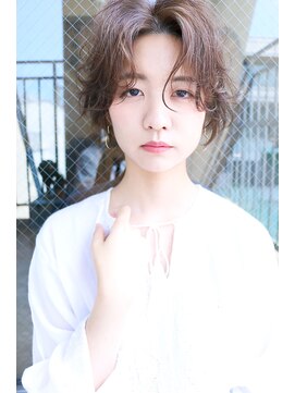 ダブル(DouBLe) センターパート×ハンサムショート