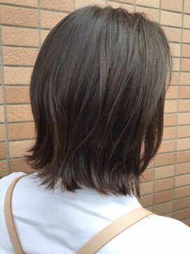 サロン ド カレラ(Salon de Carrera) 外ハネボブ