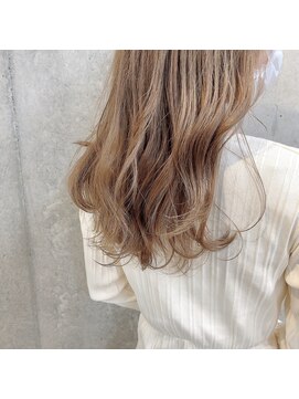 カシュカシュ(cache cache) 柔らかいミルクティーカラー