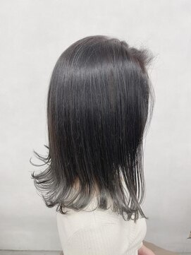 ユッカ エハ 豊中(YUCCA eha) 【eha Miki】アッシュ外はねセミロング