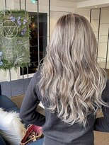 ダブル アンダーバー サロン(W_SALON) 【W_SALON 河原町】ハイトーン/外国人風カラー