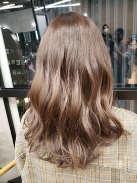 ラフランクリー(la frankly) ヌーディーカラー/髪質改善/レイヤースタイル