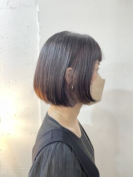 カゼ ダイカンヤマ Kaze DAIKANYAMA 大人の耳掛け前上がりボブ20代30代40代50代60代