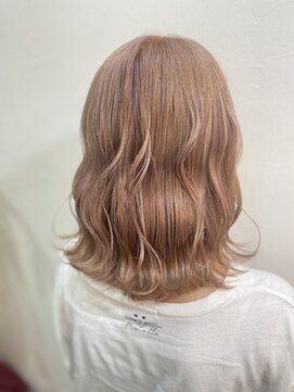 ラビス クローバー(Lovis clover) ピンクベージュ