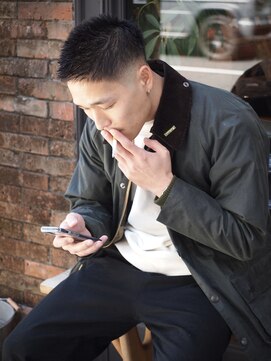 フォーコーナーズ(Four Corners) ボウズスタイル/スキンフェード/バーバー/刈り上げ