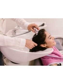 【品川駅徒歩3分】薬剤を使わないデトックススパ。頭皮の毛穴からキレイになって髪質改善も♪