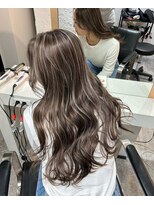 ブレンド 渋谷(BLend)&nbsp;ハイライトブルージュマチルダボブインナーグレージュ前髪