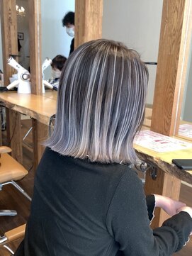 ラグーン(LAGOON) バレイヤージュグレージュハイライトダブルカラーケアブリーチ