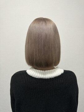 ハイトーン艶ボブ｜髪質改善