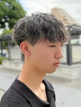 スラッシュ(SLASH) ホワイトメッシュ/マッシュ/メンズパーマ/姫路