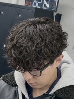 オーバル ジングウマエ(OVARL jingumae)&nbsp;波巻きシャドウパーマラウンドマッシュ