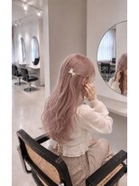 パーク バイ グラッジ 池袋(Park by GLADGE)&nbsp;ホワイトピンクベージュ