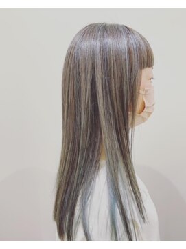 イーストハムヘッドショップ(EAST HAM head shop) ハイライト　ブルージュ　グレージュ　切りっぱなしロング