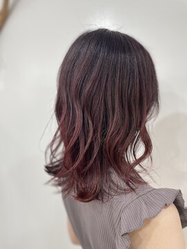 シーバイトリコ 市川(SEA by tricot) グラデーション/レッドカラー