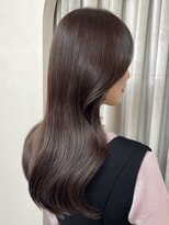 ユニ 表参道(uni)&nbsp;横顔シルエットが盛れる韓国スタイル♪