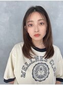 パラパラ前髪の強めレイヤースタイル