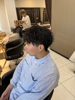 アイズ 海老名(AIZU)&nbsp;ツイストスパイラルパーマ　ツイストパーマ　メンズカット　眉毛